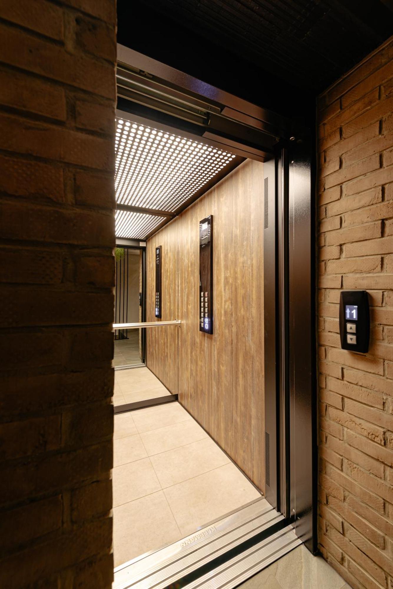 Centro Accommodation 克卢日-纳波卡 外观 照片